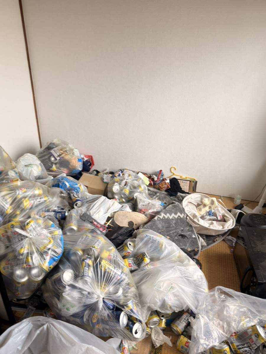 神奈川県小田原市 実家のお片付け 不用品回収 おかたづけタムラ 整理前