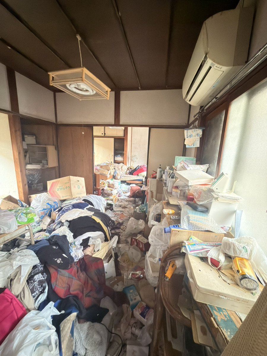 小田原 ゴミ屋敷片付け現場 作業前